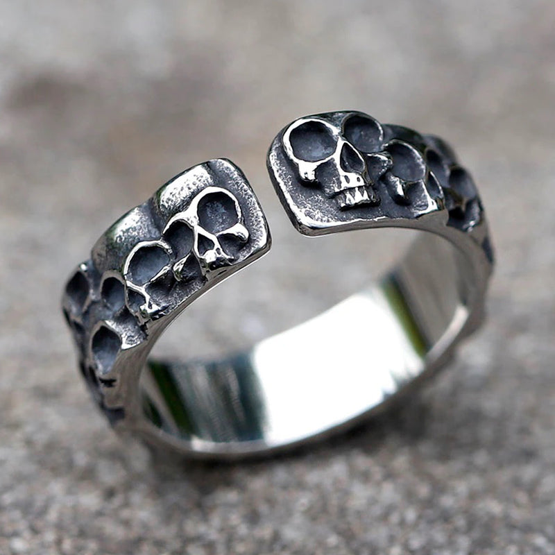 ZMY Home Stainless Steel Skull Party Jewelry Ring with Fifteen Mini Skulls in a Circle
