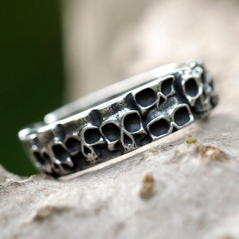 ZMY Home Stainless Steel Skull Party Jewelry Ring with Fifteen Mini Skulls in a Circle