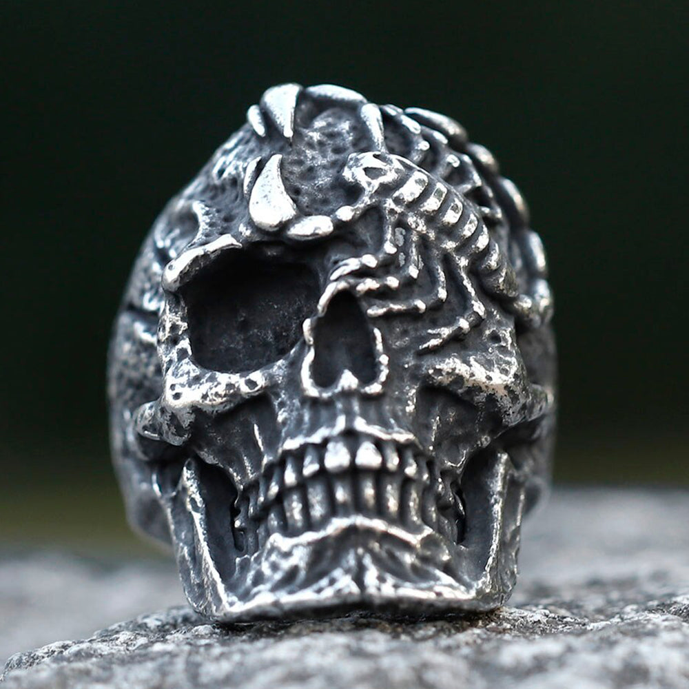 ZMY Home Stainless Steel Skull Ring with Scorpion Design – Gothic Biker Party Jewelry for Men, Vintage Punk Skull and Scorpion Statement Ring