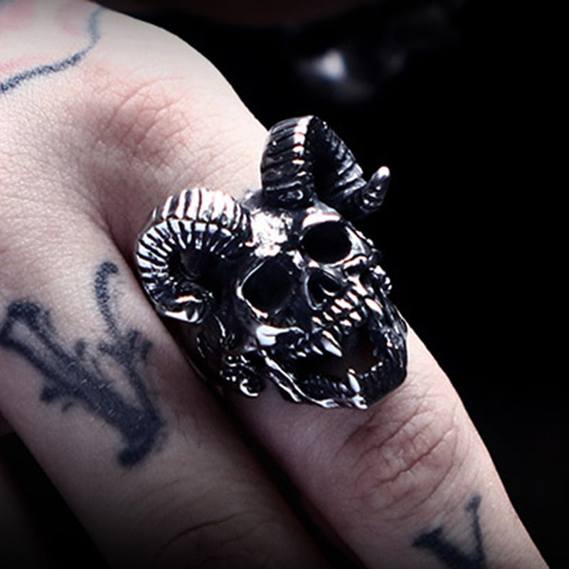 ZMY Home Antique Silver Ram Skull Ring for Men, Gothic Baphomet Goat Horn Demon Style, Edgy Satanic Statement Jewelry Gift