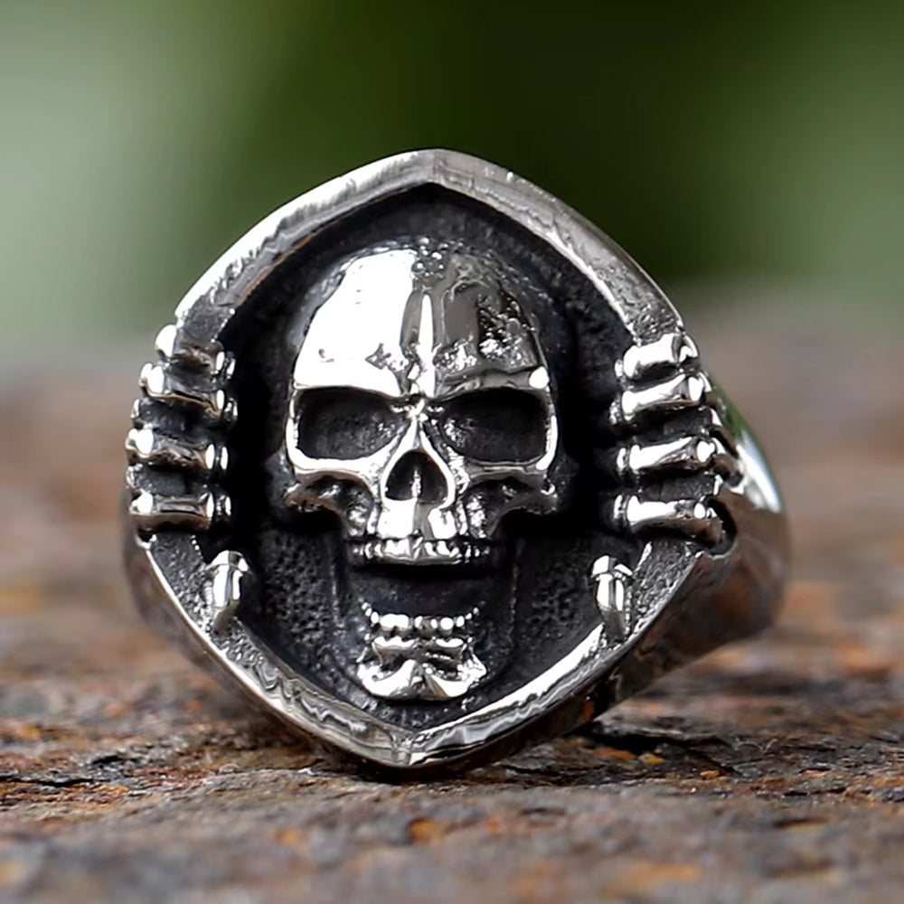 skull ring