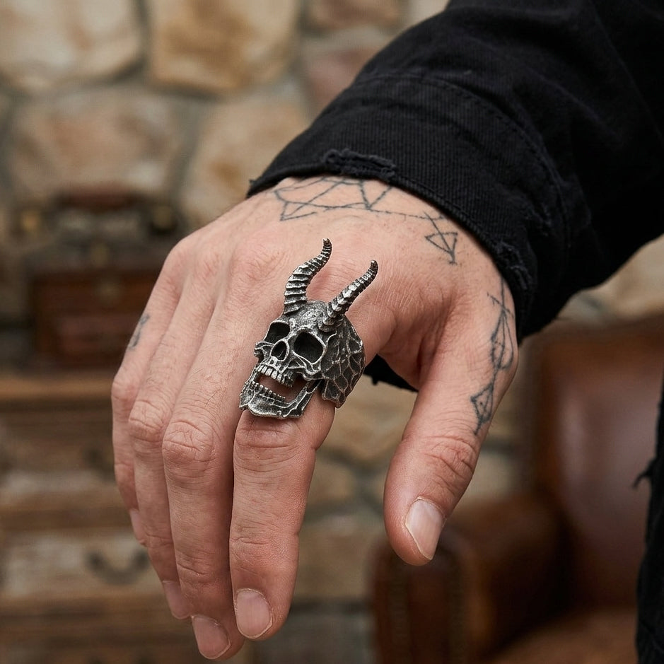 ZMY Home Antique Silver Horned Devil Skull Ring for Men, Gothic Baphomet Punk Rock Style, Edgy Satanic Goat Horn Jewelry Gift