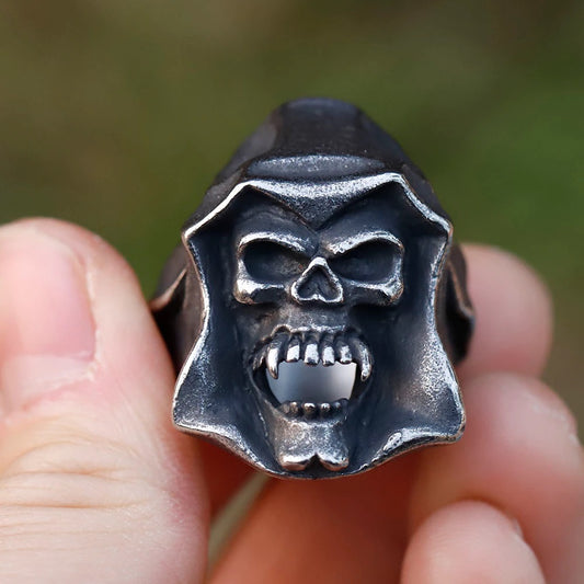ZMY Home Punk Skull Ring with Cloak and Vampire Teeth - A Cool and Edgy Party Accessory for Men